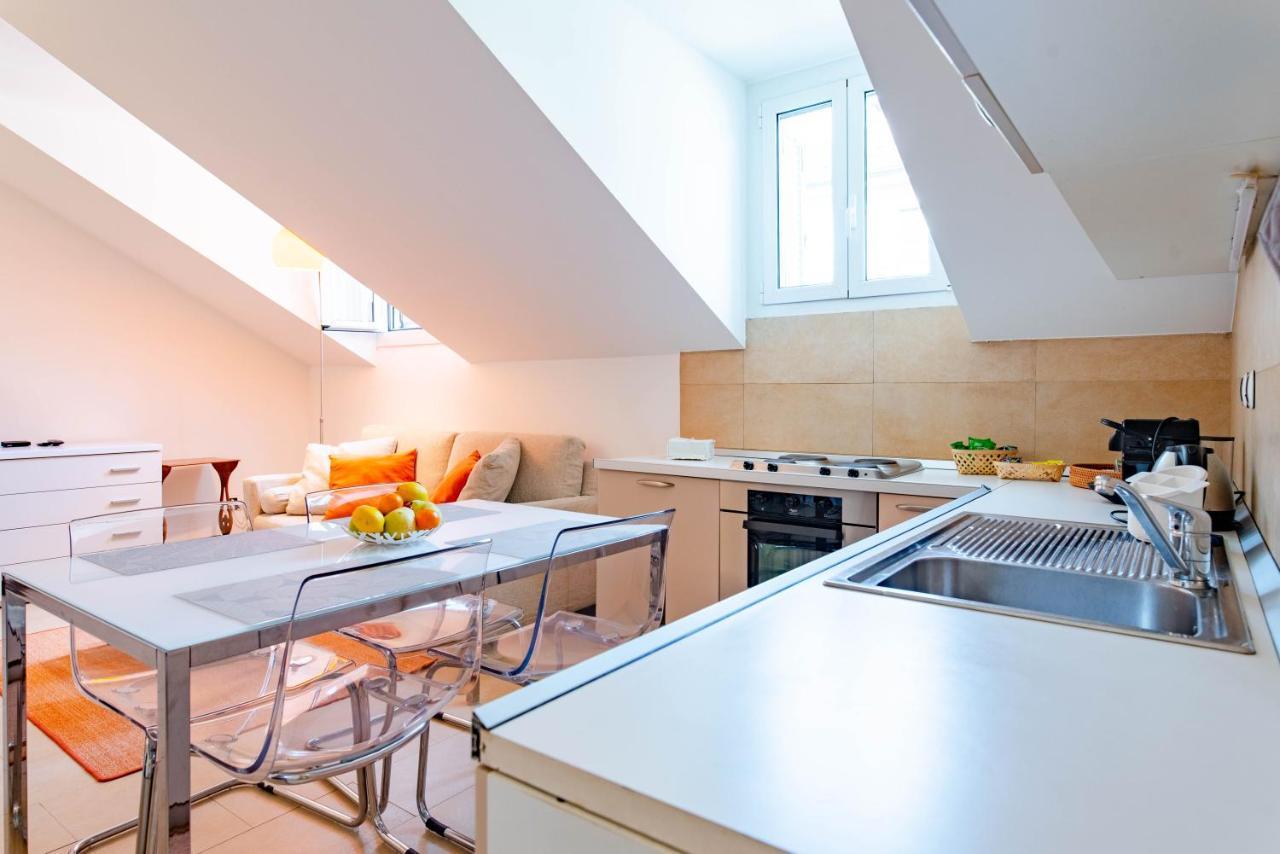 Ca Maria Vittoria By Happyhostorino Apartment ภายนอก รูปภาพ